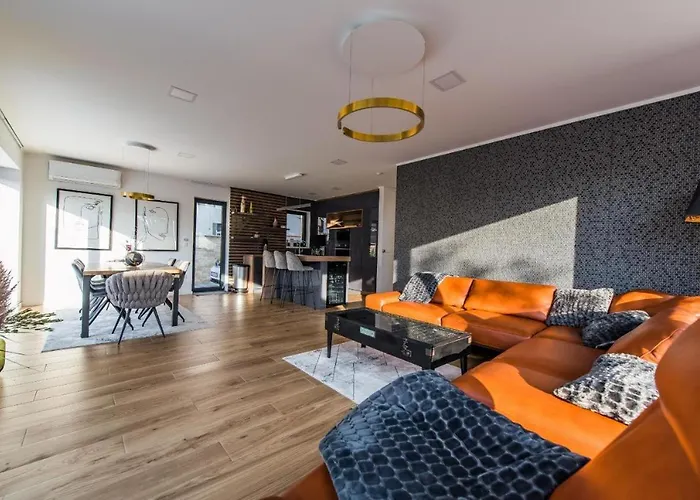 Villa Lisa By Belmont Realty